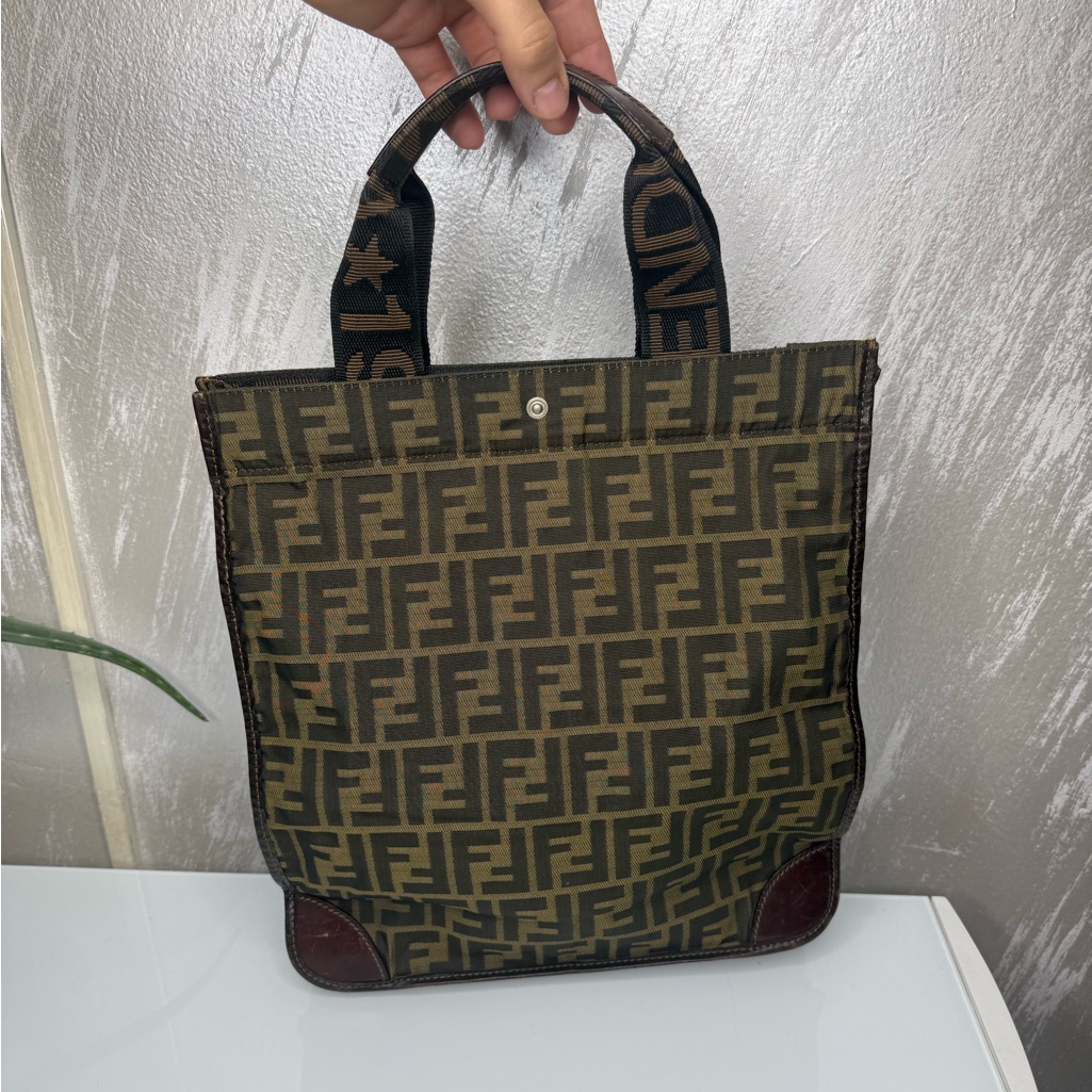 Amazing Like New Fendi Tote  Wont Last